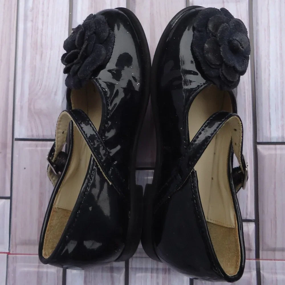 SIZE 24. Armani baby Mary Janes navy patent leather shoes.